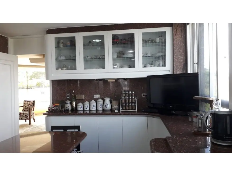 Se vende PH 1000m2 Los Chorros 9915 - 12
