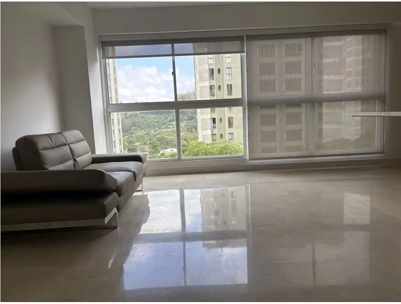 SE VENDE APARTAMENTO EN LA BOYERA 60 m2