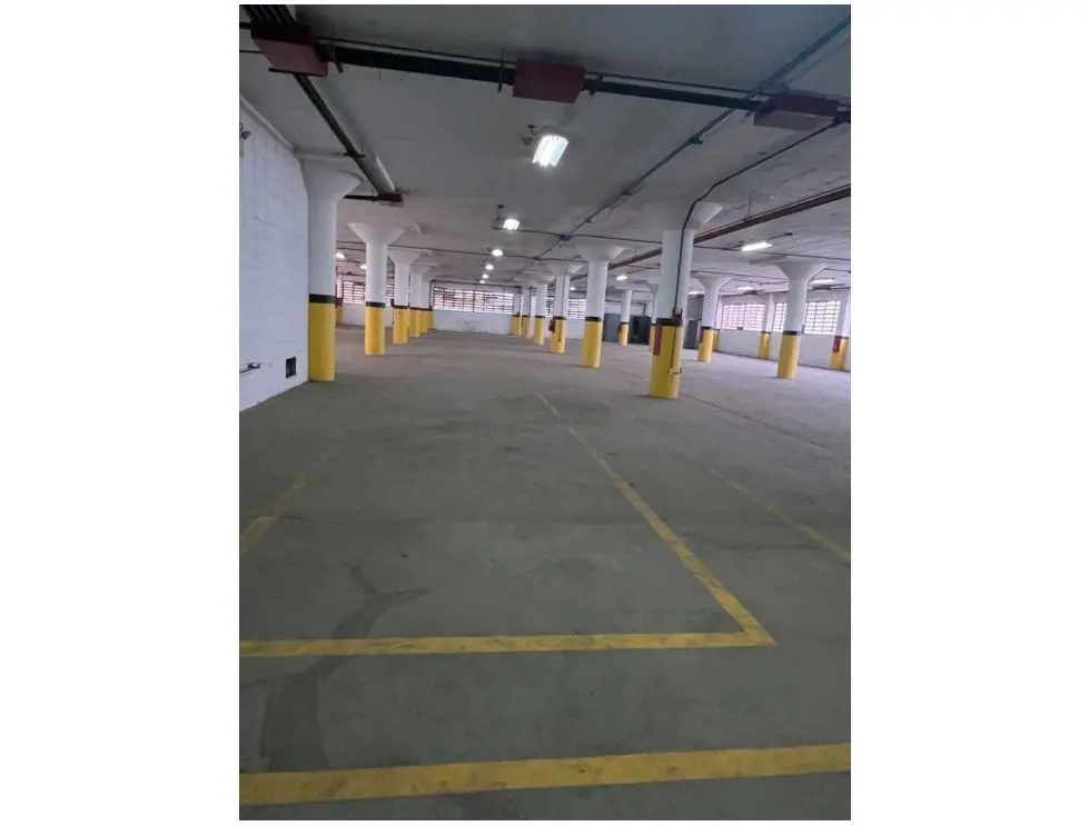 VENTA/ALQUILER PISO INDUSTRIAL, RUIZ PINEDA, CARICUAO - 32