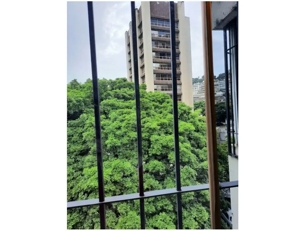Se alquila oficina 58m2 Las Mercedes 0352 - 6