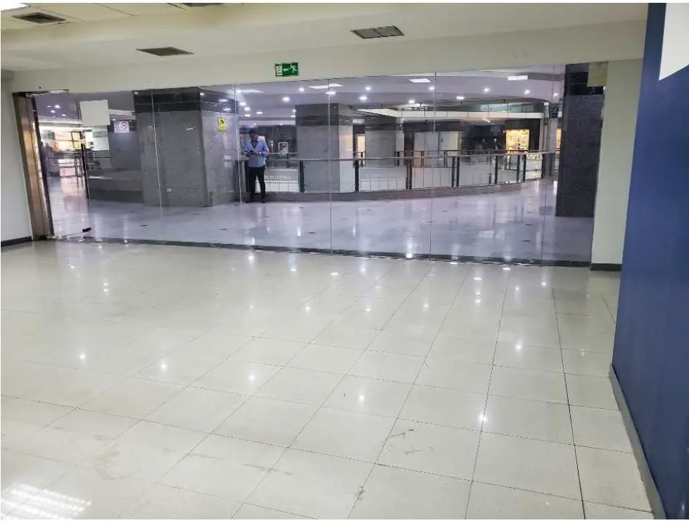 Alquilo local comercial 87m2 La Castellana 4656 - 7