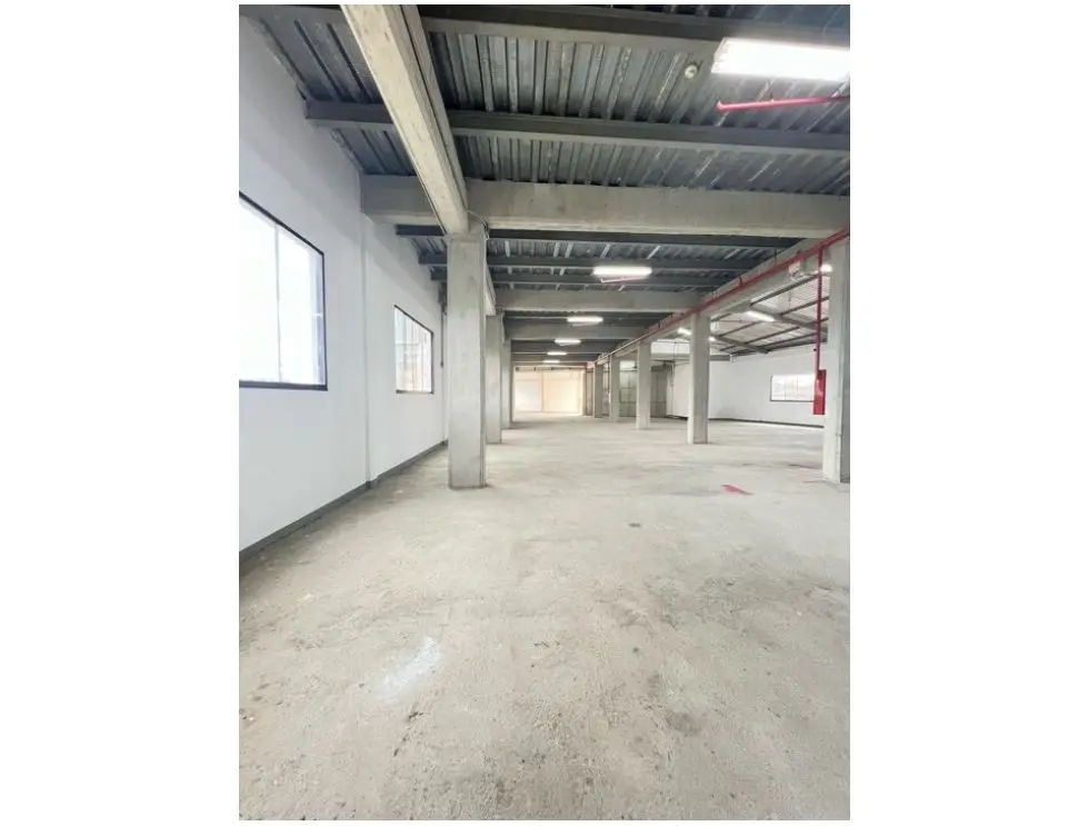 Se alquila galpón 650m2 Mariches 7821 - 8