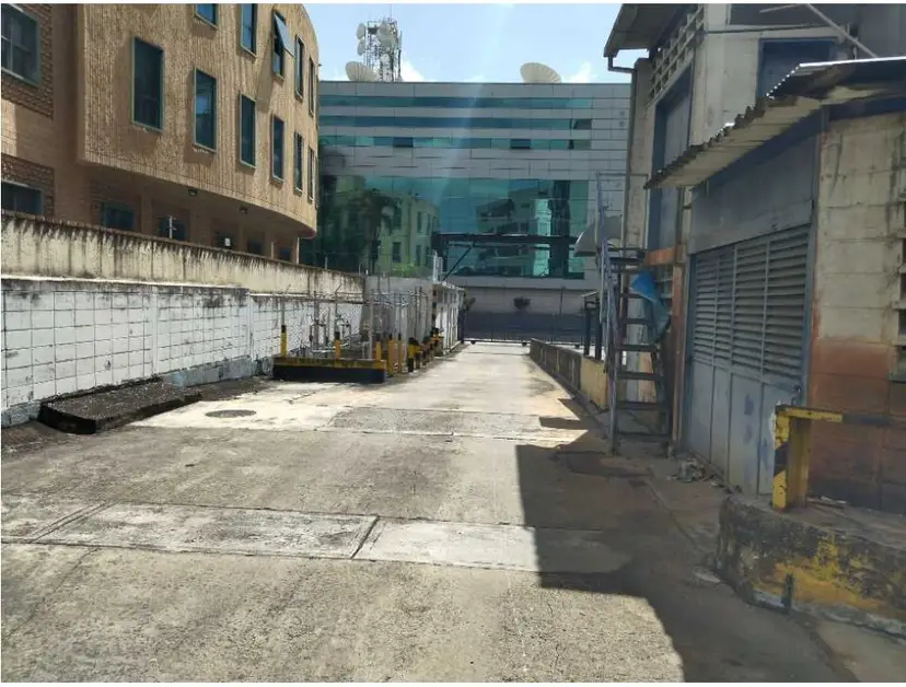 En venta planta industrial 400m2 Horizonte