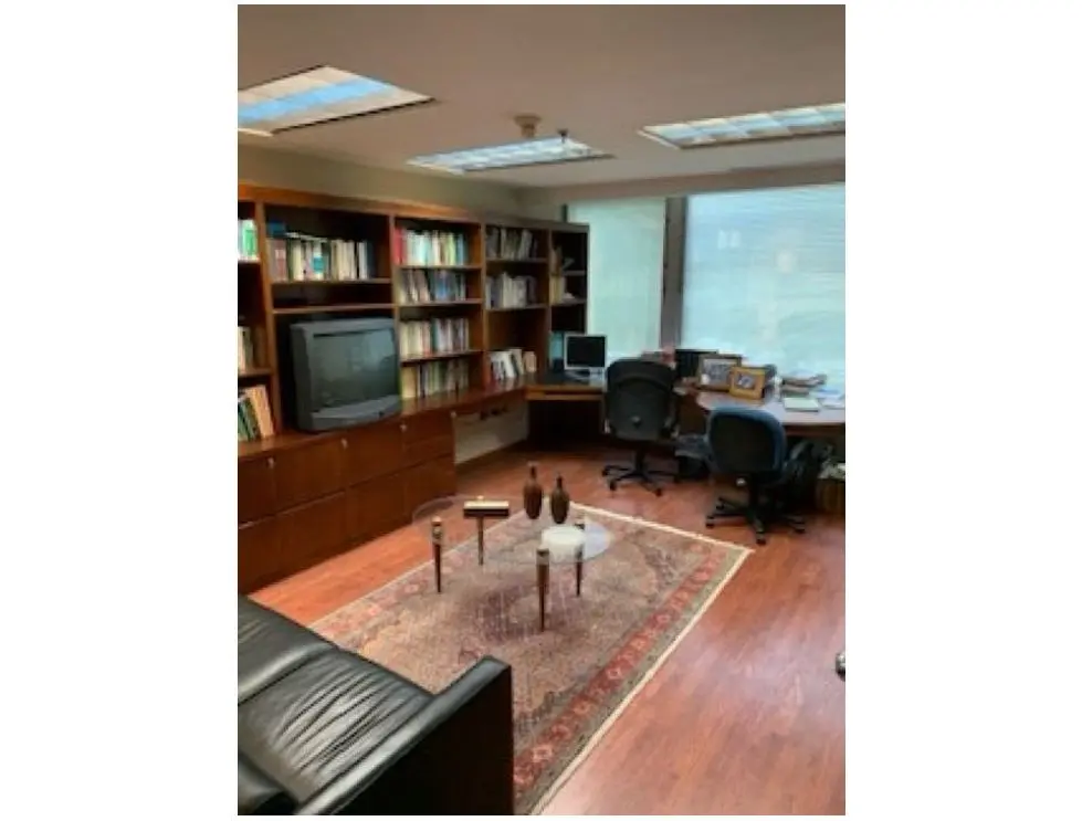 Se vende oficina 1155m2 El Rosal - 7