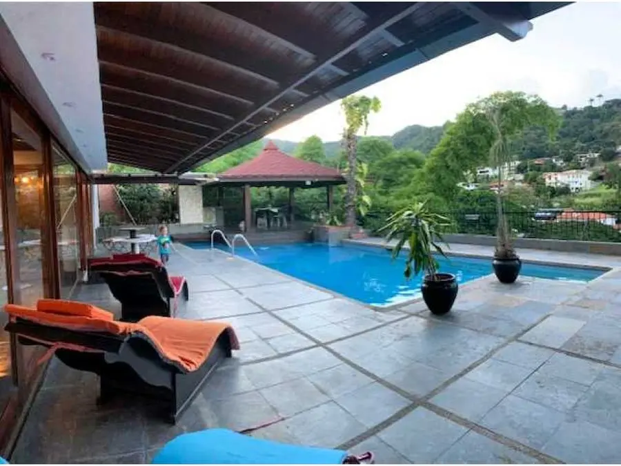 Vendo casa 1000m2 Prados del Este 6191 - 6