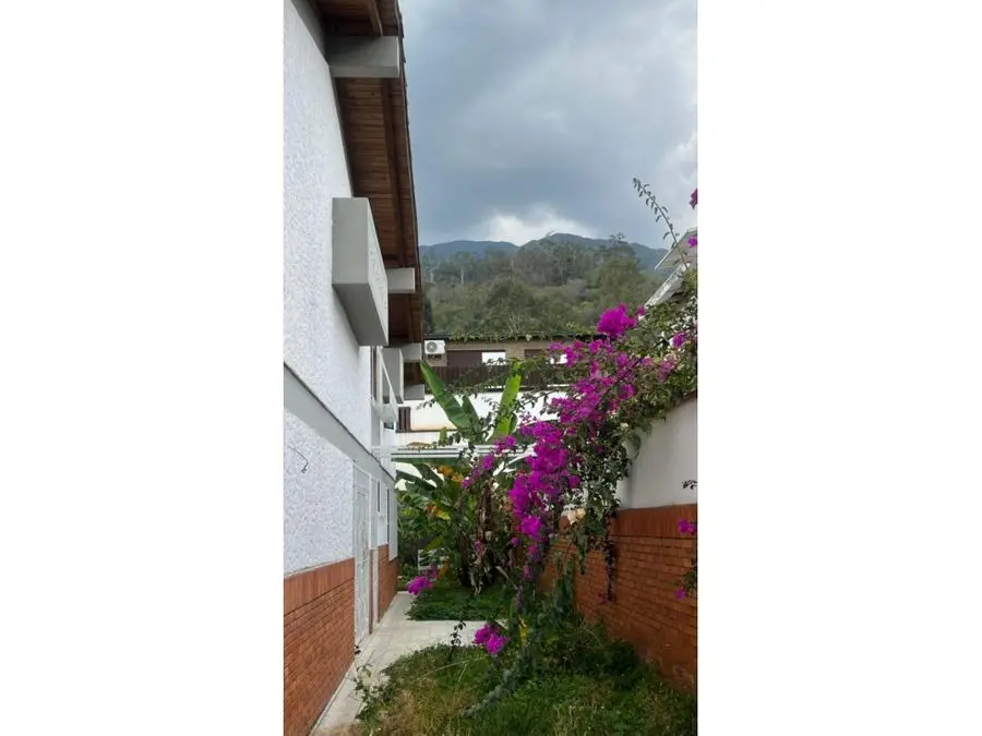 En venta Casa en El Marques - 24