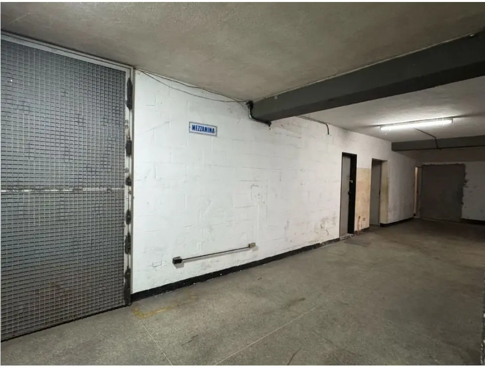 En Venta Galpon Edificio Industrial en San Martin. Libertador Caracas - 10