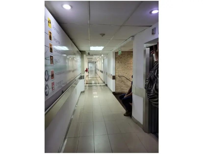 Vendo Clínica 2500m2 Chuao 7624