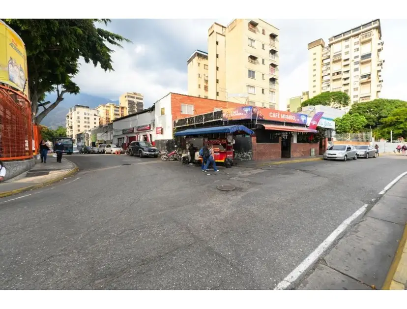 Hotel comercial en venta en los dos camino de 1.130mts