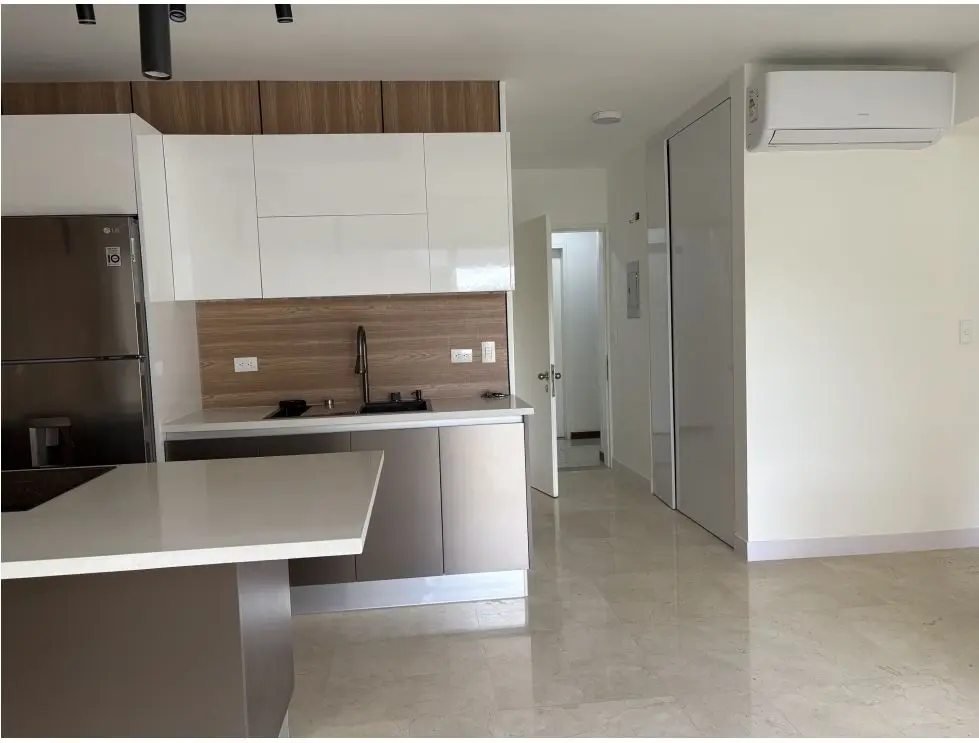 SE VENDE APARTAMENTO EN LA BOYERA 60 m2 - 4