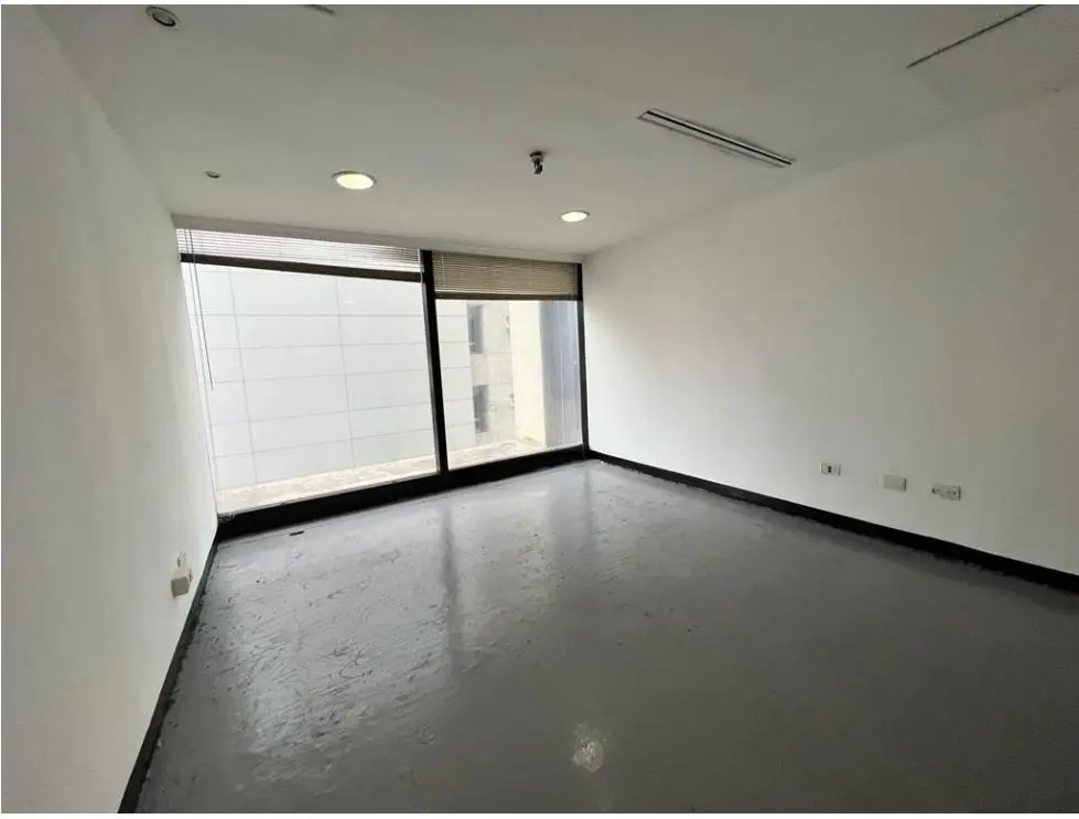 Se alquila oficina 218m² La Castellana - 2