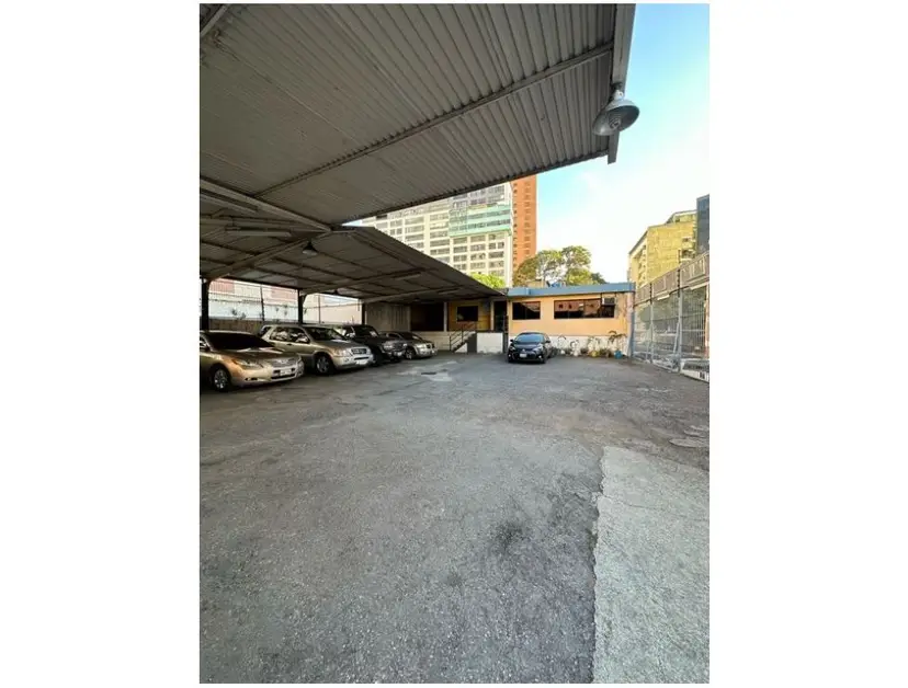TERRENO COMERCIAL EN VENTA 500 M2 - URB. EL RECREO AV. LIBERTADOR