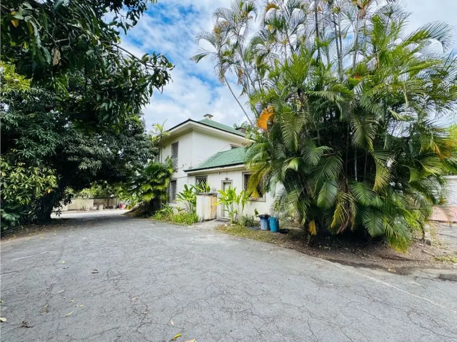 Se vende Casa 5675.14m2 Country Club - 6