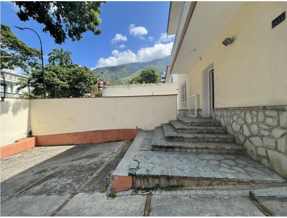 Alquilo anexo 200m2 Altamira 4389 - 13