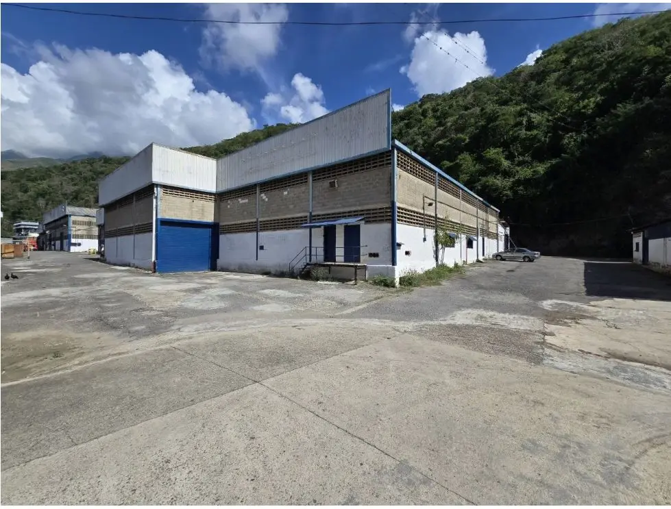 Alquiler de Galpón Industrial en Caucaguita Mun. Sucre (1-C)