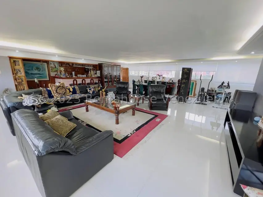 Apartamento (1 Nivel) en Venta en La Bonita, Distrito Metropolitano - 3