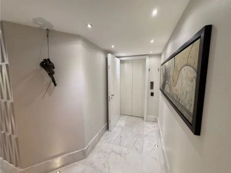 Exclusivo Apartamento en Venta en la Castellana Bella - 11