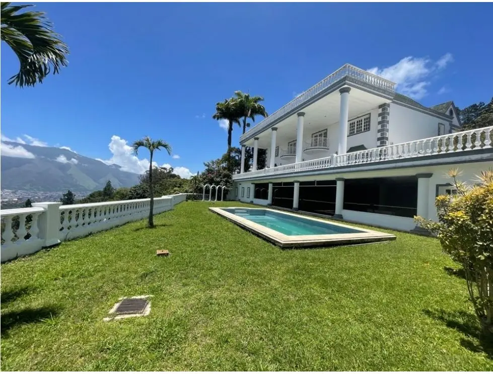 Alquilo casa 1800m2 6h+3s/9b/5p Los Naranjos 7406 - 2