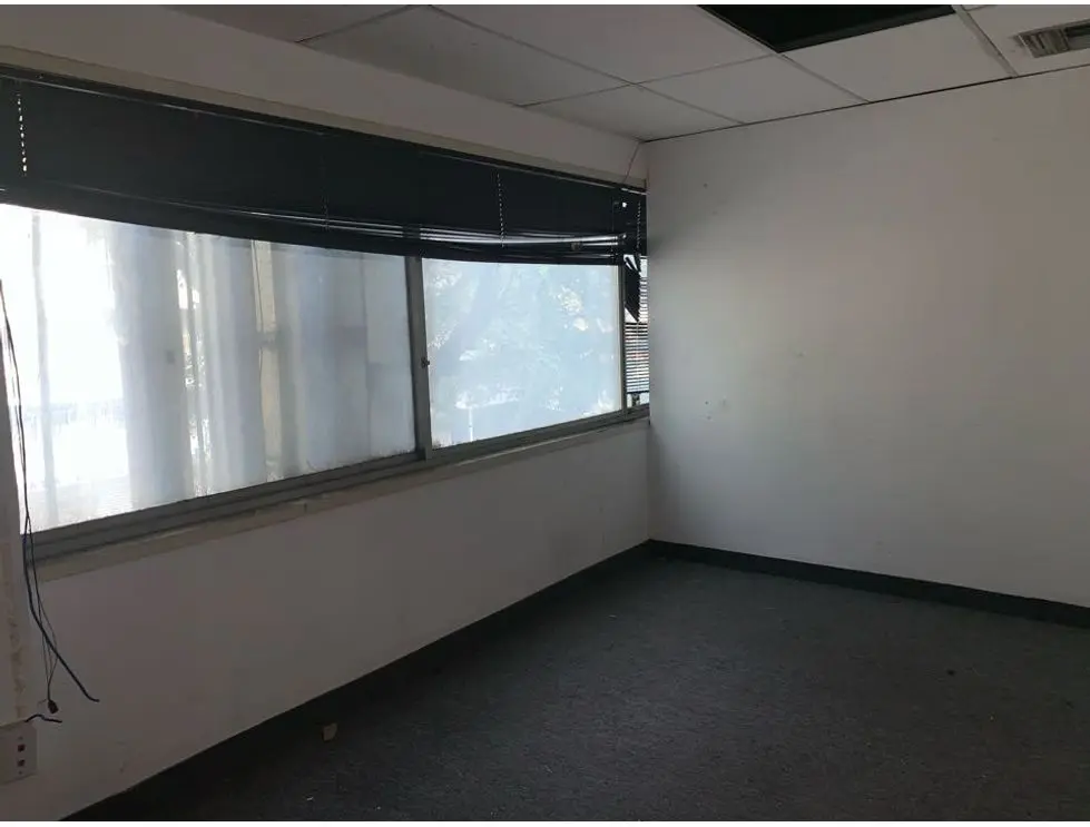 Se alquila oficina 1.000m2 Los Chaguaramos - 8