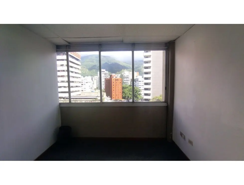 Se vende/alquila Oficina 150m² Libertador - 19