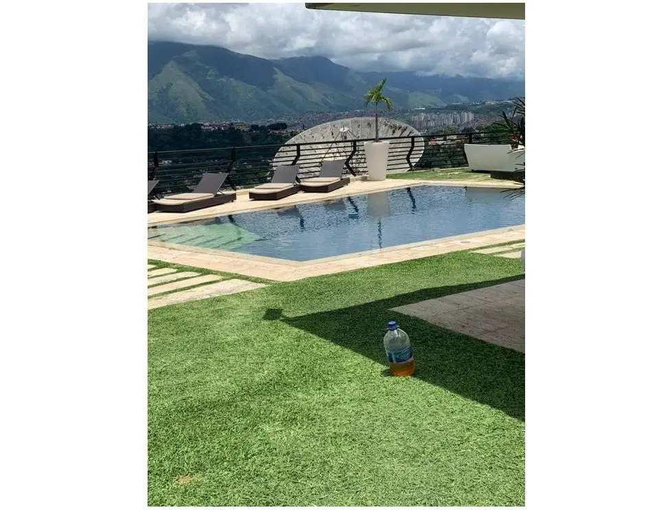 Se vende casa 780m2 7h/7b/8p Cerro Verde 6472 - 15