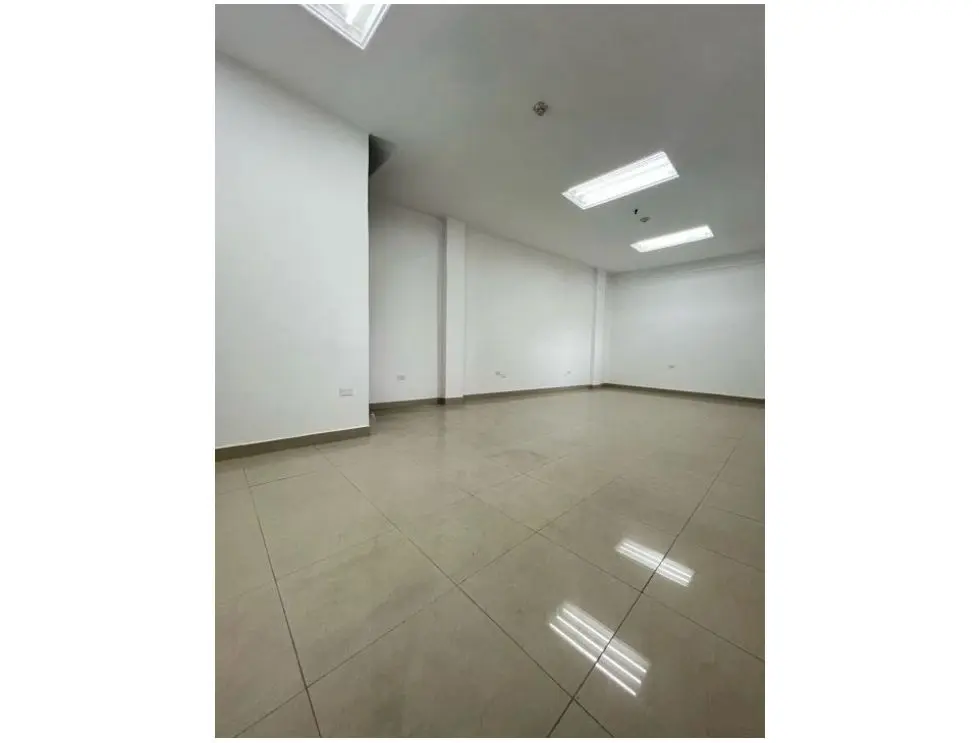 Se alquila galpón 650m2 Mariches 7821 - 13
