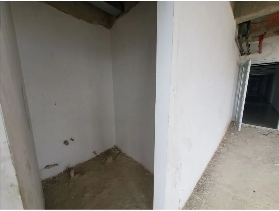 Vendo oficina 74mts2 Los Dos Caminos - 10