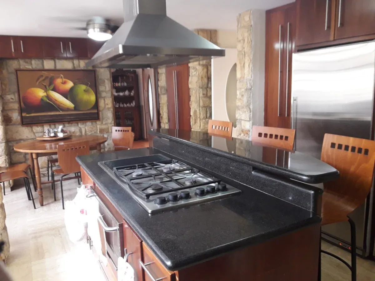 Casa en venta en Prados del Este  - 4