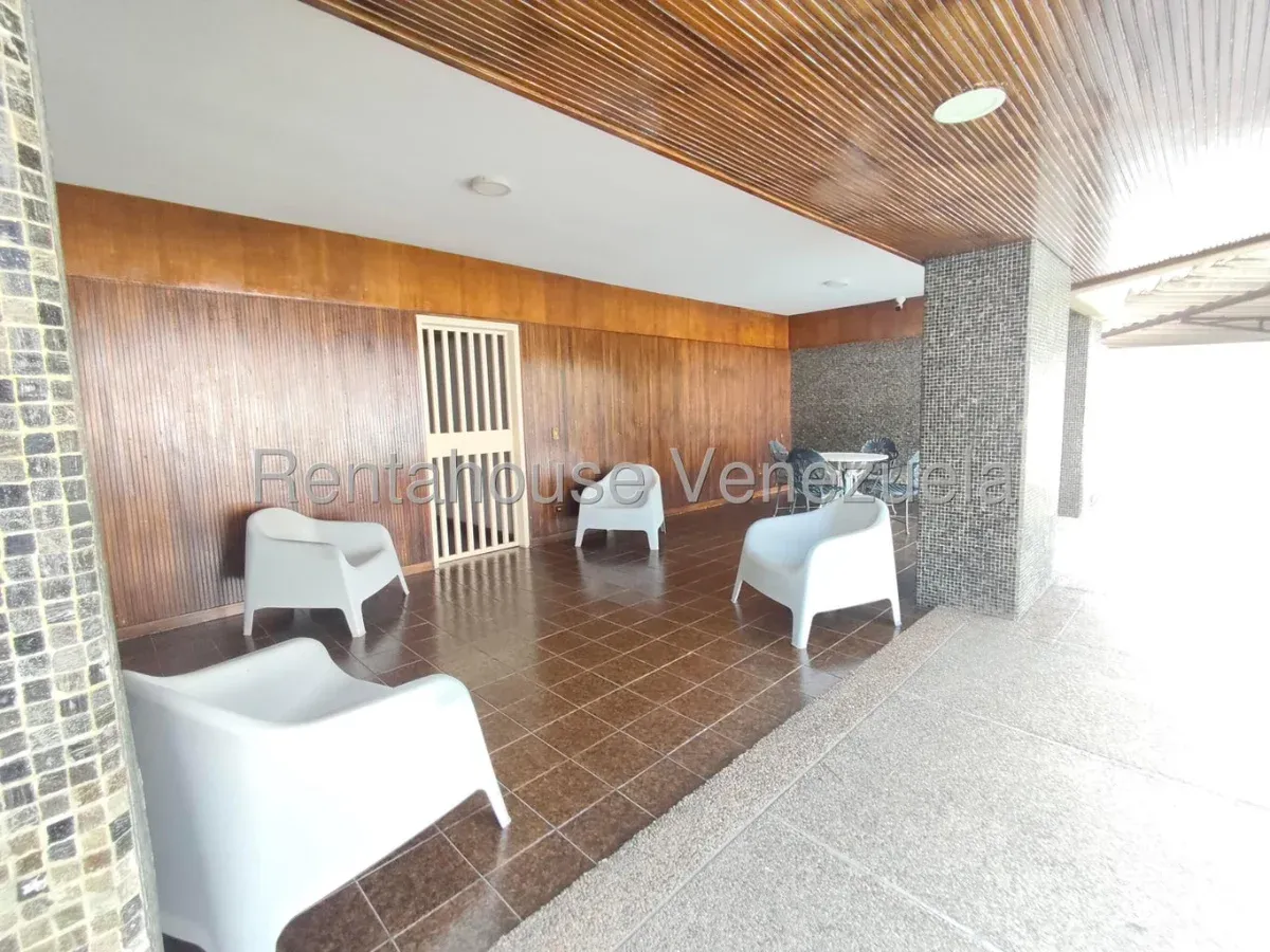 Venta Excelente Oportunidad De Apartamento Para Remodelar En Las Mesetas De Santa Rosa De Lima - 3