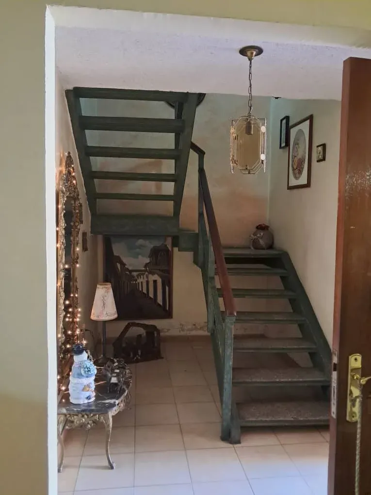 Vende Casa La Esmeralda, San Diego en punto comercial, a pie de calle - 4