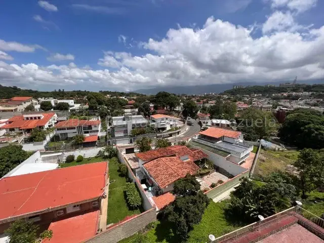 MAGNIFICA CASA EN VENTA EN CUMBRES DE CURUMO