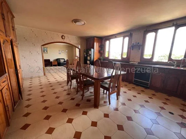 MAGNIFICA CASA EN VENTA EN CUMBRES DE CURUMO - 38