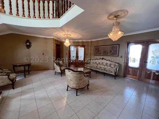 MAGNIFICA CASA EN VENTA EN CUMBRES DE CURUMO - 41