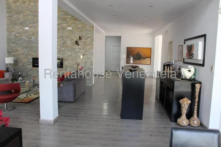 CASA EN VENTA AL PIE DELAVILA EN ALTAMIRA - 21