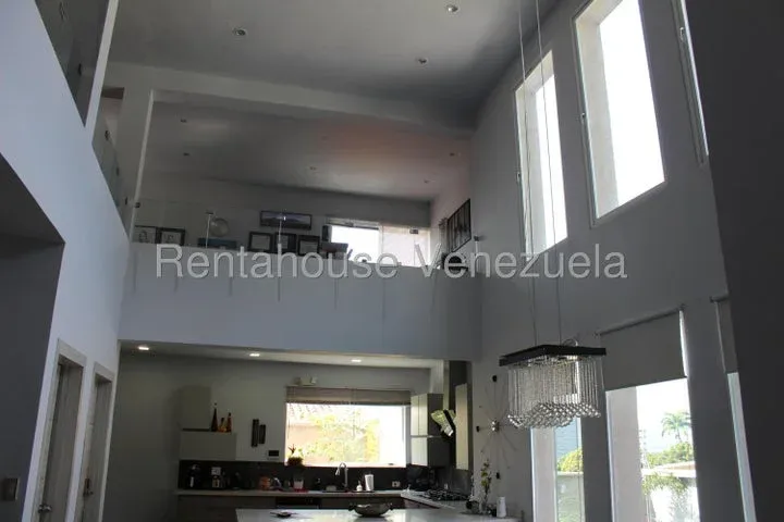 CASA EN VENTA AL PIE DELAVILA EN ALTAMIRA - 25