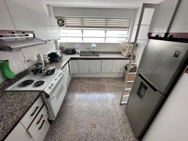 CASA EN VENTA EN CHUAO  - 7