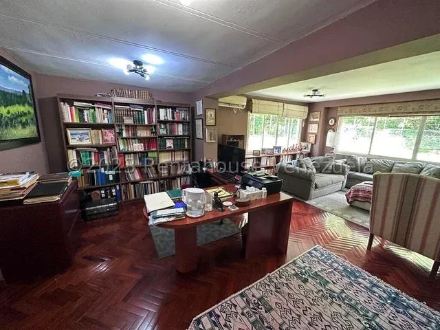 CASA EN VENTA EN CHUAO  - 11