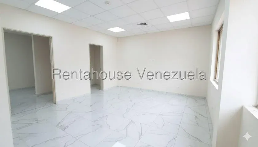 CASA RESIDENCIAL O COMERCIAL EN VENTA EN LAS MERCEDES - 3