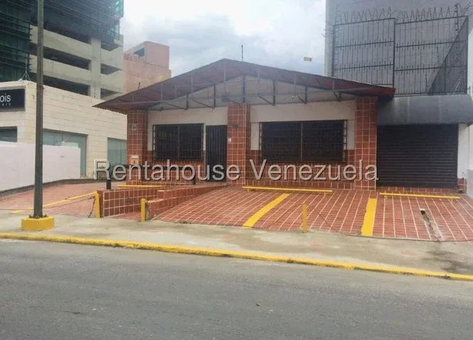 CASA RESIDENCIAL O COMERCIAL EN VENTA EN LAS MERCEDES - 10