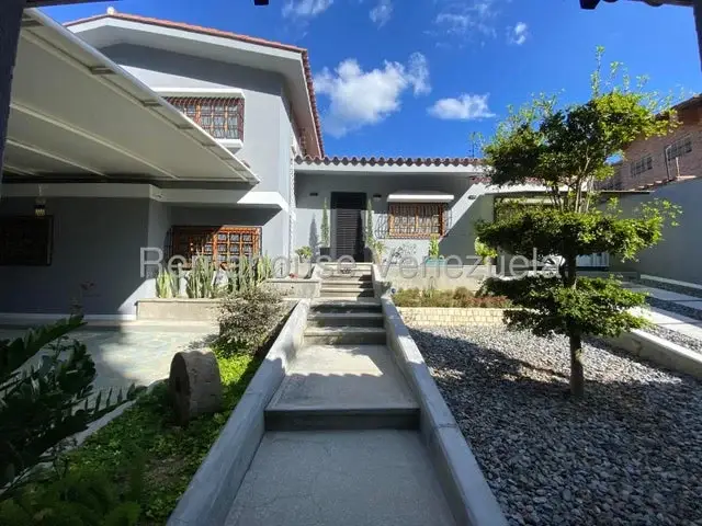 BELLA CASA EN VENTA EN MACARACUAY