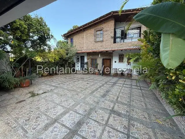CASA TOWNHOUSE ENCANTADORA EN VENTA EN LAS MARIAS DE EL HATILLO