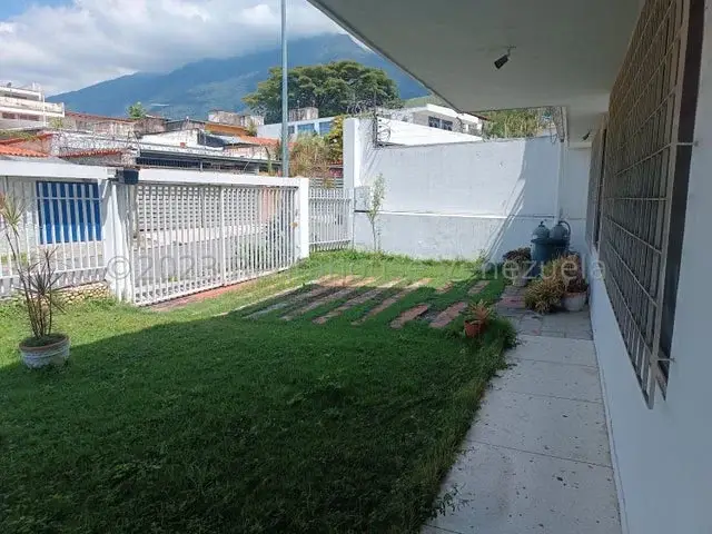 QUINTA PARA REMODELAR EN VENTA EN EL MARQUES