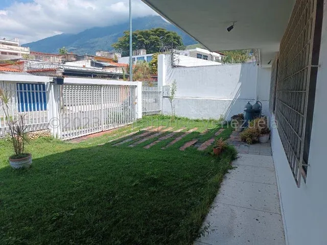 QUINTA PARA REMODELAR EN VENTA EN EL MARQUES