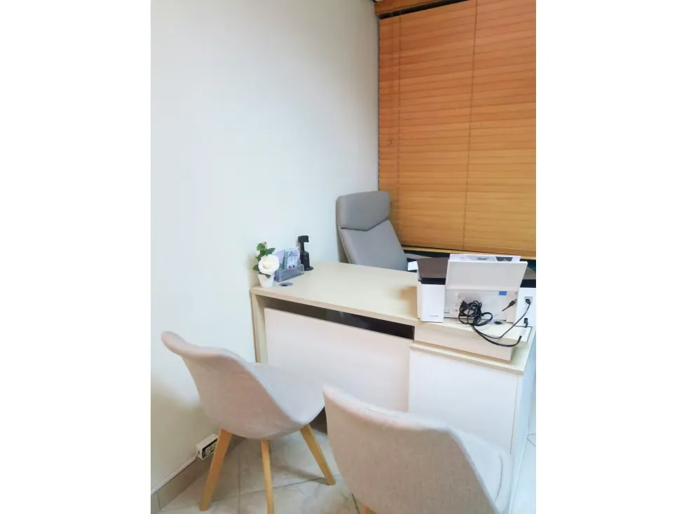 Consultorios en alquiler en Torre Maracaibo, Av. Libertador - 13