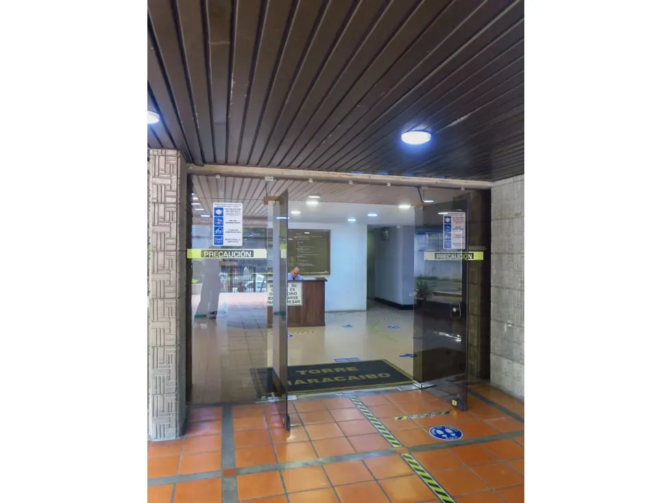 Consultorios en alquiler en Torre Maracaibo, Av. Libertador - 5