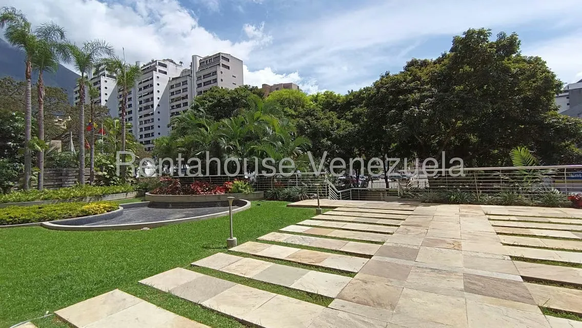 Apartamento (1 Nivel) en Alquiler en Santa Eduvigis, Distrito Metropolitano - 15