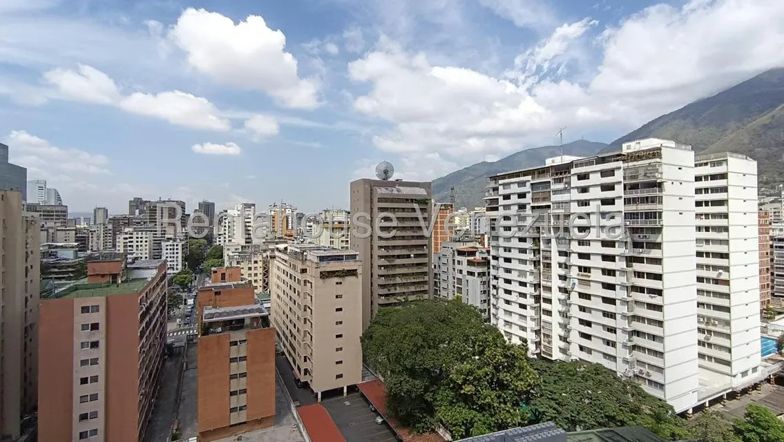 Apartamento (1 Nivel) en Alquiler en Santa Eduvigis, Distrito Metropolitano - 9