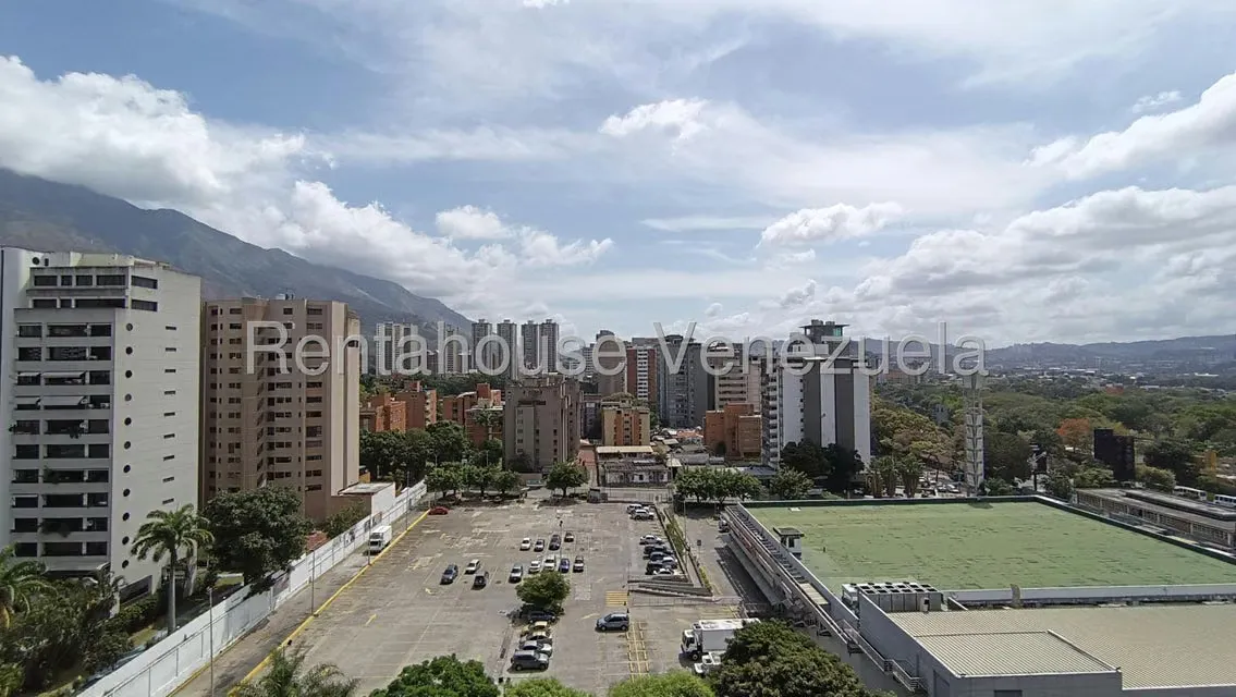 Apartamento (1 Nivel) en Alquiler en Santa Eduvigis, Distrito Metropolitano - 10