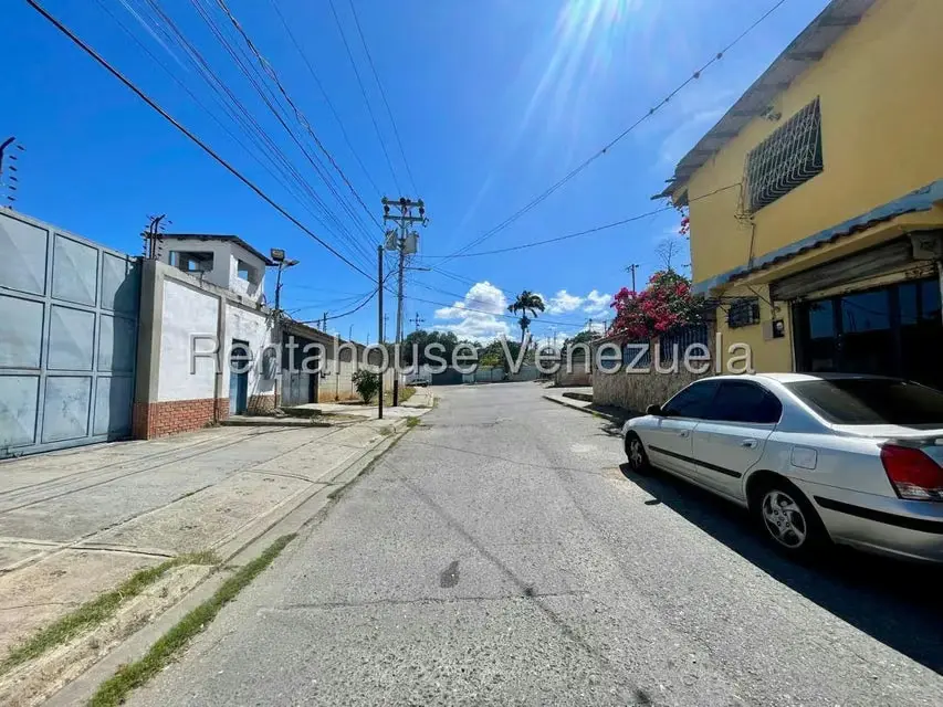 Comercial (Edificio) en Venta en Agua Viva, Lara - 24