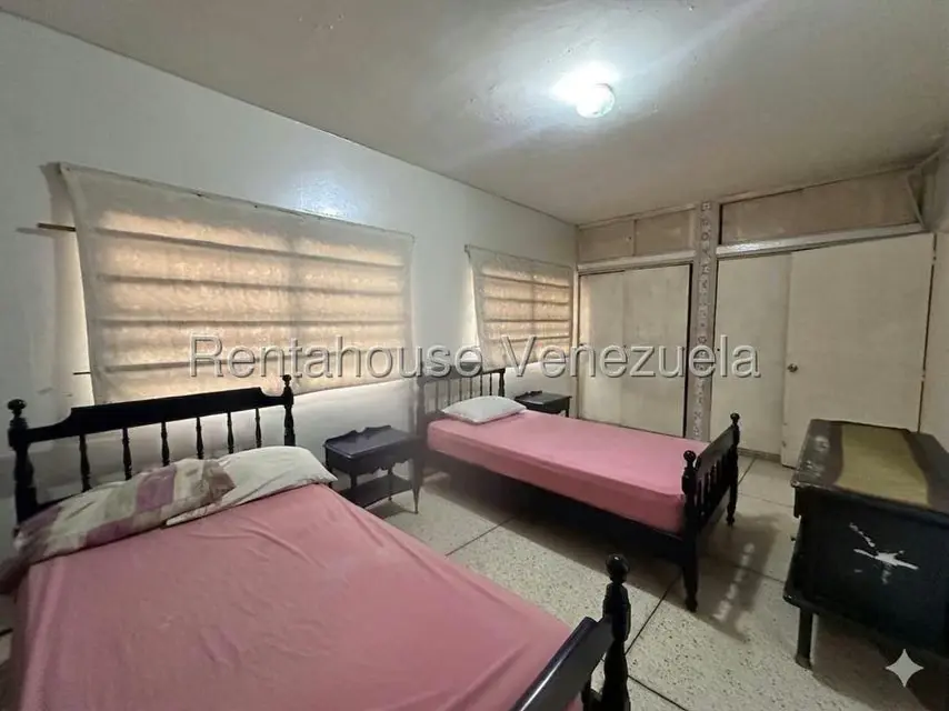 Casa (Duplex) en Venta en Zona Este, Lara - 24